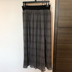 Zara black and white plaid skirt